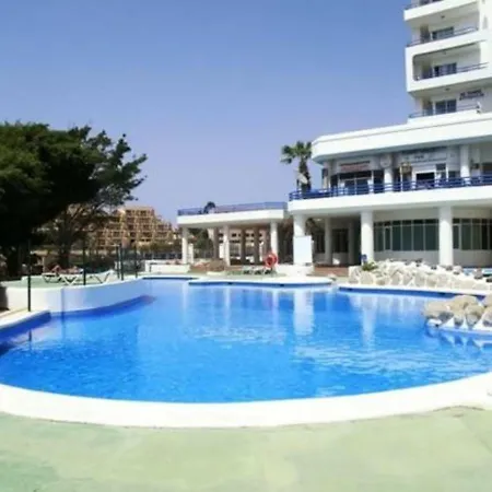 Alícia Paraiso Del Sur *